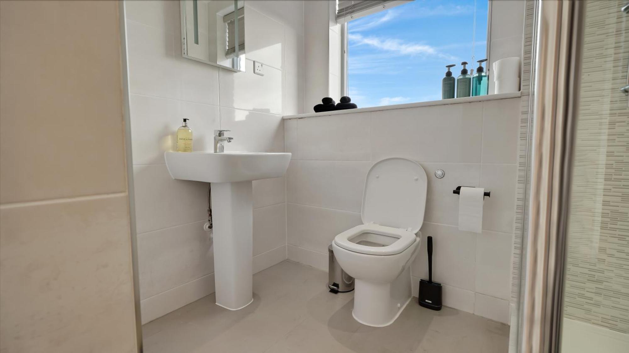 Modern And Spacious Penthouse Apartment In Putney With Free Parking Londres Extérieur photo