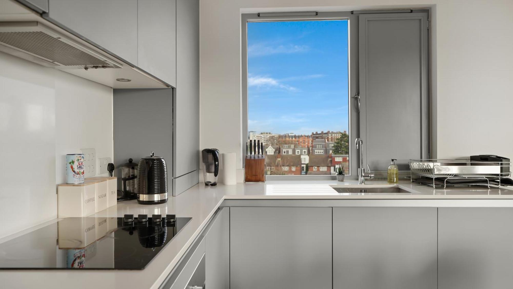 Modern And Spacious Penthouse Apartment In Putney With Free Parking Londres Extérieur photo