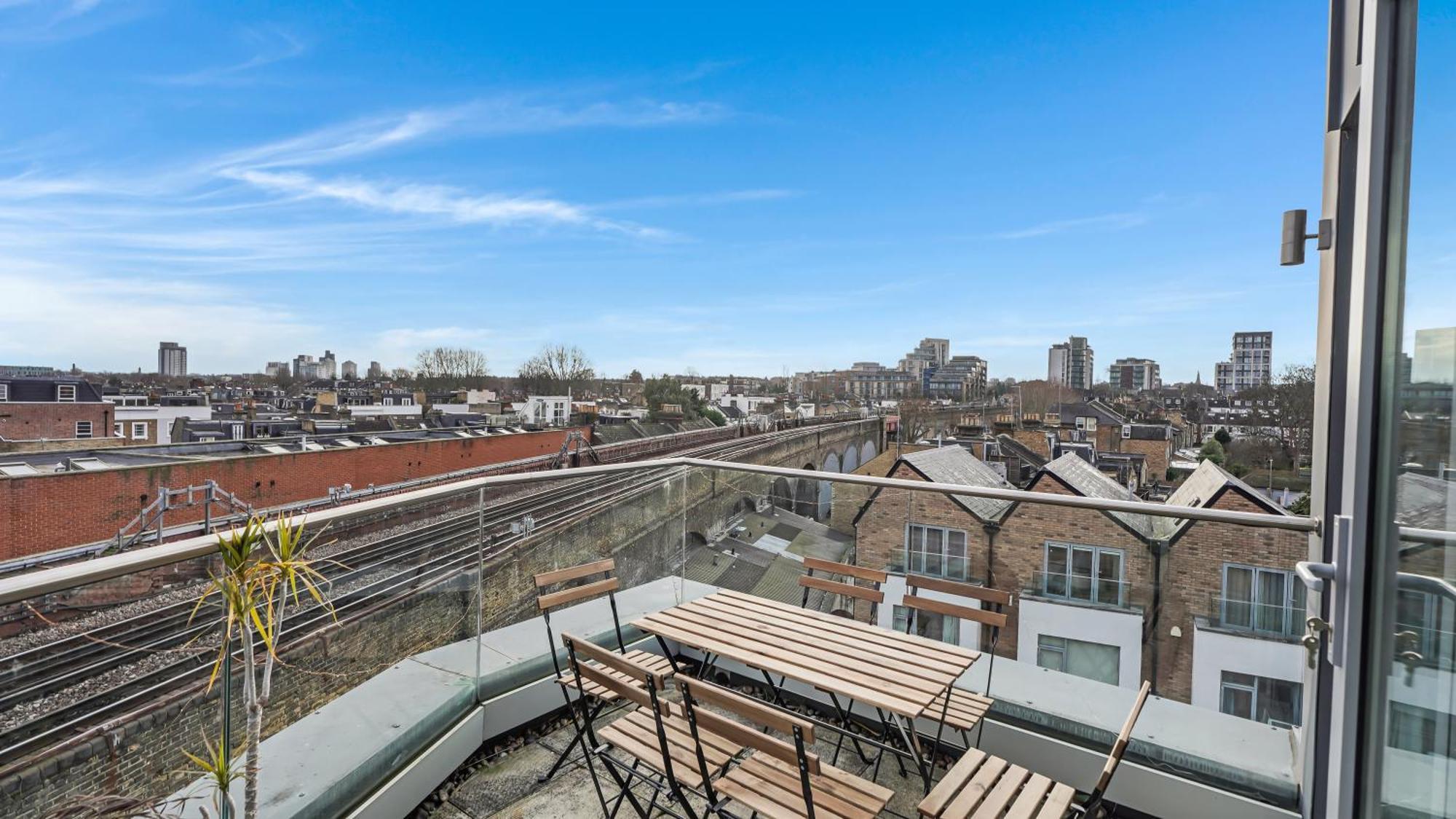 Modern And Spacious Penthouse Apartment In Putney With Free Parking Londres Extérieur photo